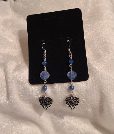 Earrings - Hearts hanging from blue Kyanite