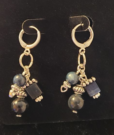 Earrings with obsidian and tiger eye