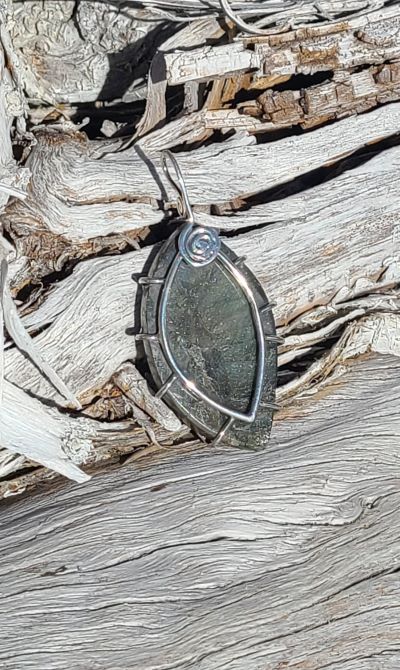 Pendant - Labradorite in Sterling Silver