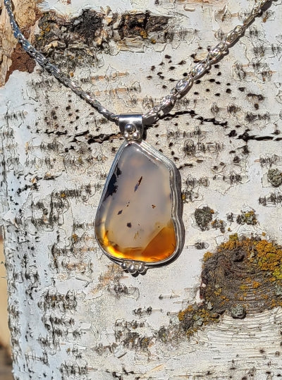 Pendant - Montana Agate in Sterling Silver