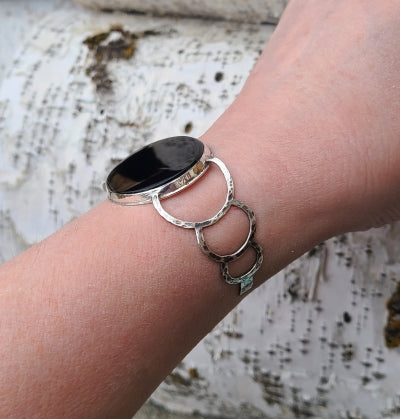 Bracelet - Onyx in Sterling Silver bangle