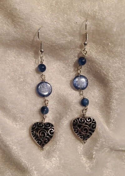 Earrings - Hearts hanging from blue Kyanite