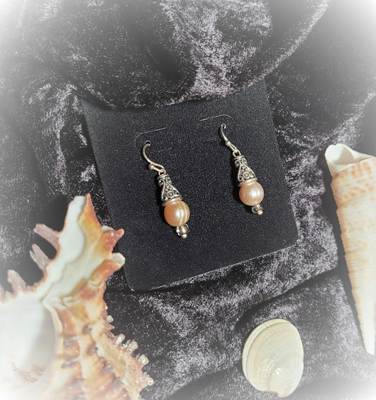 Freshwater pearl earrings with silver accents